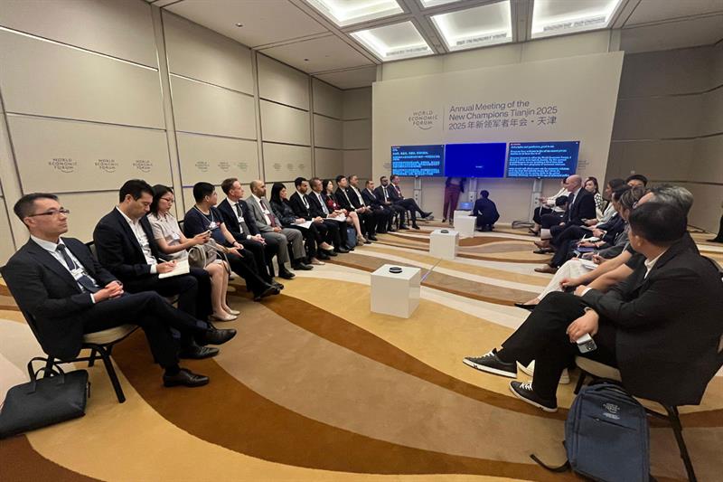 Egypt courts Chinese investment in sectors amid economic reform
