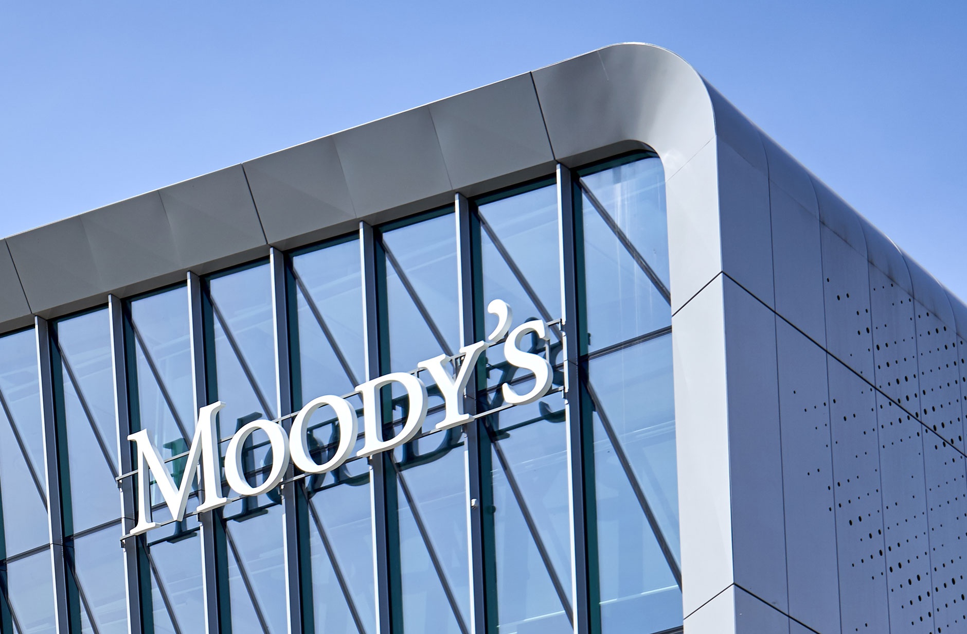 Moody’s Warns US Tariffs May Hurt India’s Manufacturing Push, Slow Growth 