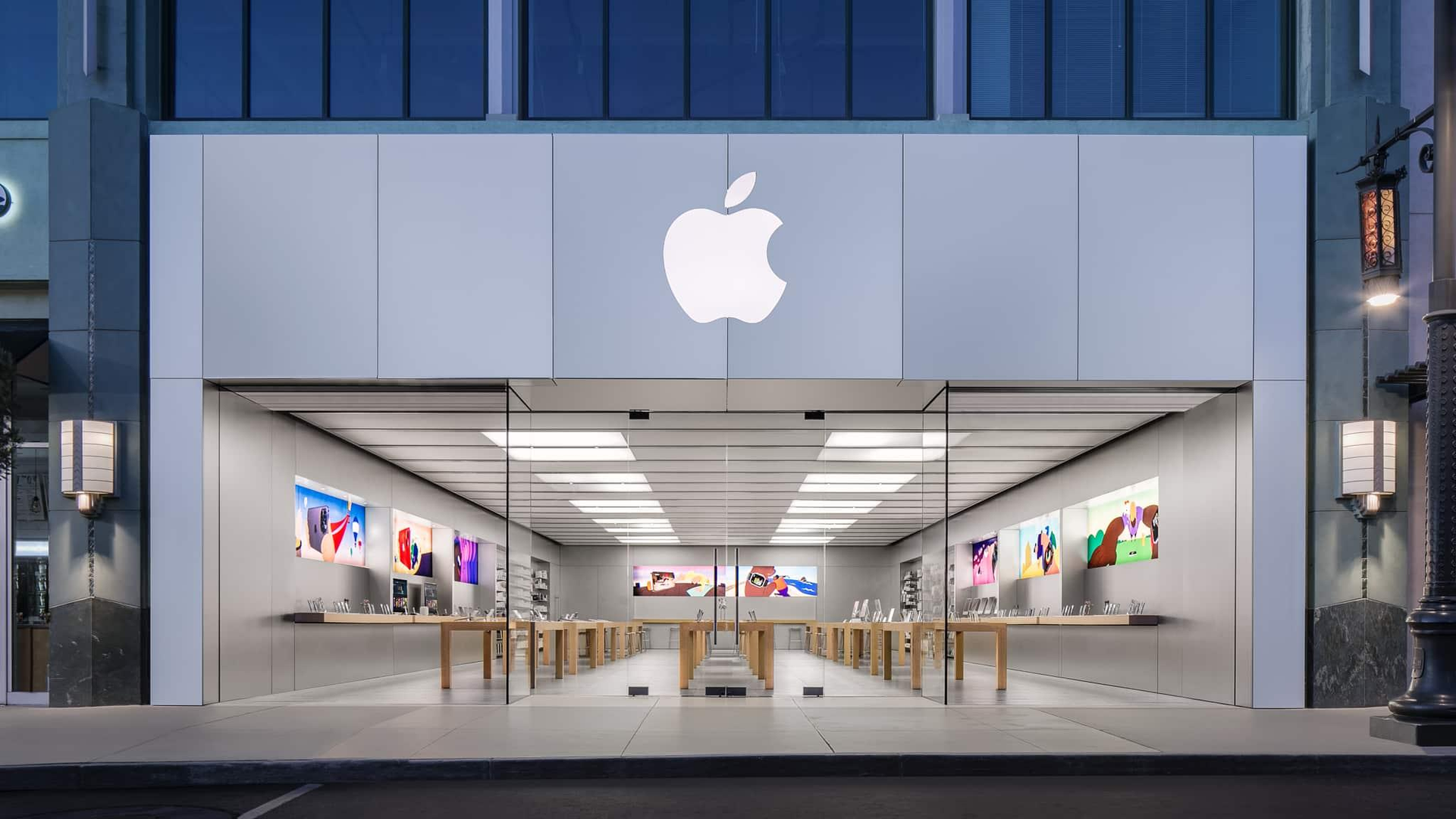 Apple steps up war of words with European regulators
